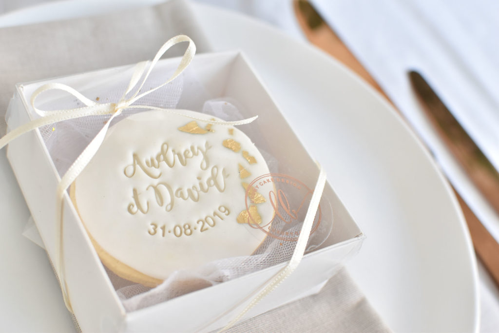 gateau mariage var wedding cake provence biscuit personnalisé